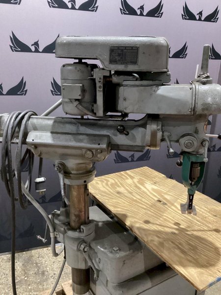 WALKER TURNER 2ft Radial Arm Drill USED