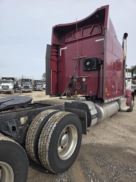 2022 Peterbilt 567 804176