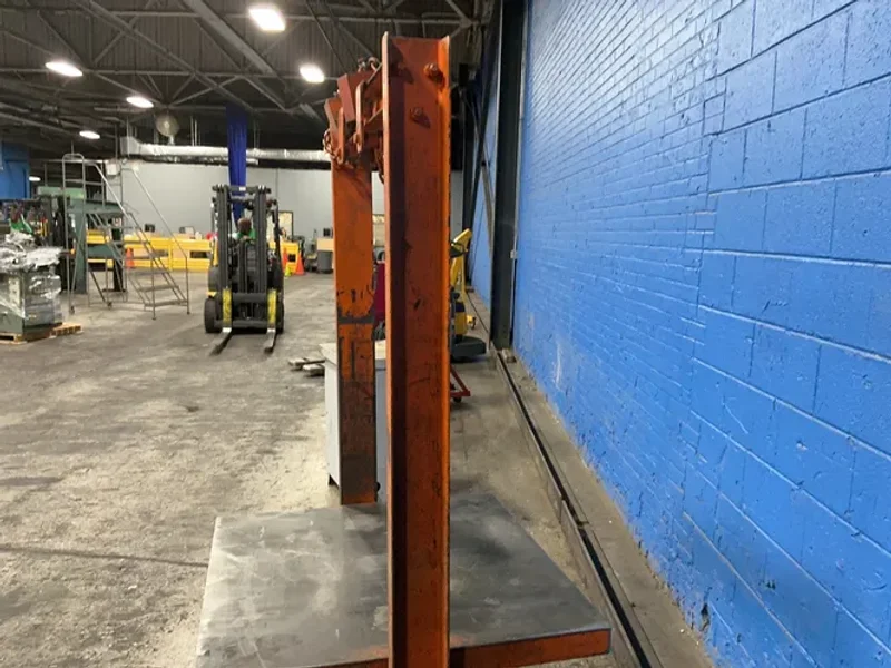 Lexco 2000 Lbs Lift Table - Special Dh-3339-22