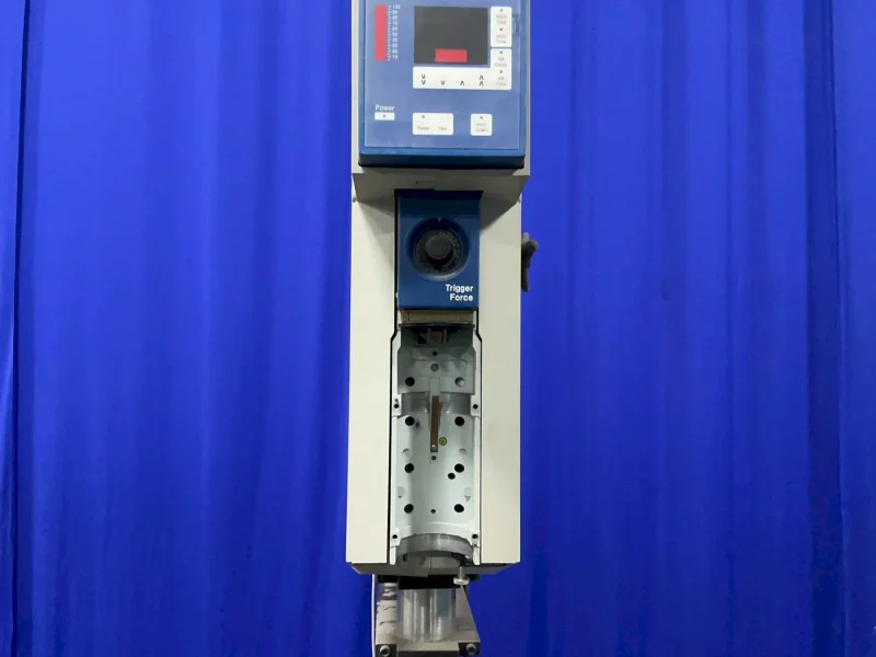 BRANSON ULTRASONIC WELDER   -  2000IW