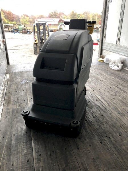 CASTEX MODEL FS-2000 AUTO FLOOR SCRUBBER: STOCK #14005