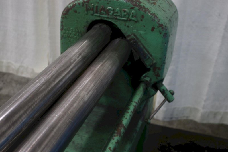 4' X 16 GA NIAGARA INITIAL PINCH TYPE BENDING ROLL: STOCK #75157