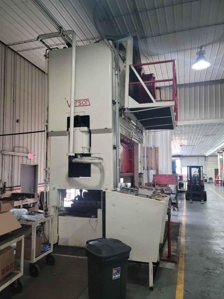 250 TON VERSON S4-250-108-54 STRAIGHT SIDE PRESS. STOCK # 0886725