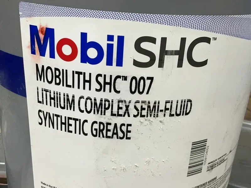 Mobile 35.2lbs Synthetic Grease - Shc 007