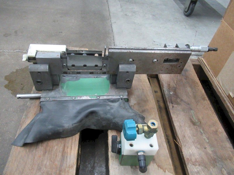 Royal Master Model TG-12X3 Centerless Grinder, .004-1.5" Capacity, Vbl Speed, Hydraulic Dressers