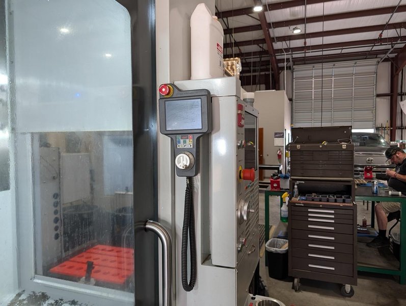 Haas UMC-750 5-Axis UMC, 2023 – 15,000 RPM Spindle, Chip Conveyor, Rigid Tapping