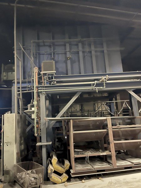 2- 1997 CEC drop bottom heat treat furnaces s/n 2636 and 2650 with common traveling quench tank, 2- drop bottom furnaces, controls, work area is 68" x 120" x 84" high, 100" quench tank, 5,000# capacity, 10 second quench, gas fired