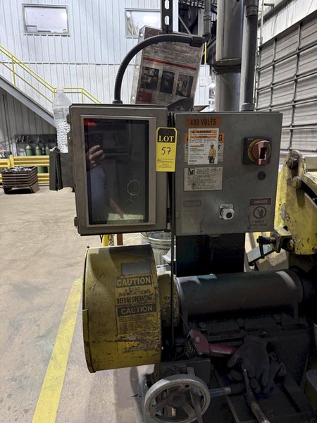 Fox model F10-00135-25 right hand 25hp single end snag grinder s/n 56718-2 with safety guard and disconnect