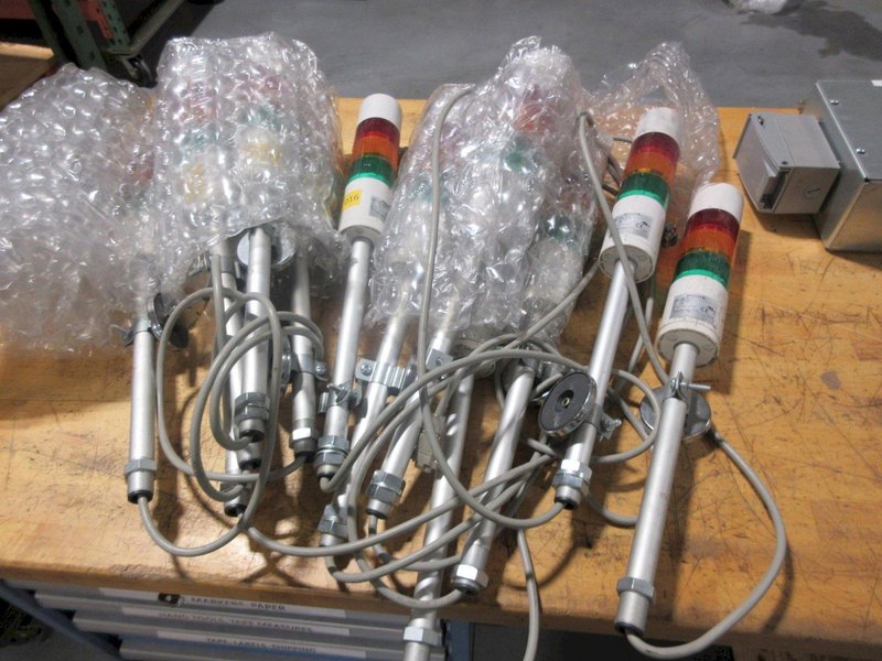 Machine Status Beacons Patlite (12) &amp; Plug Box w/ 250V 3&amp;4 Prong- Auction Item