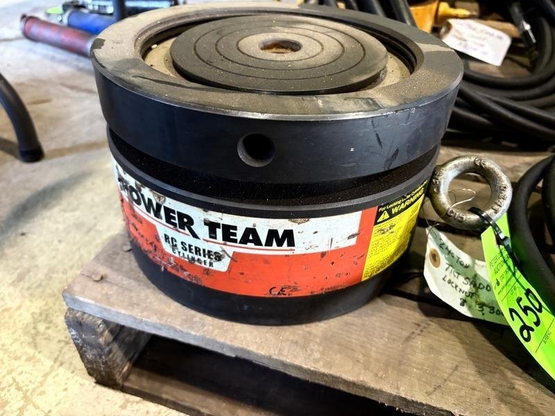 250 TON POWER TEAM MODEL #RCCC24SP HYDRAULIC RAM CYLINDER, WITH TILT COLLAR: STOCK # 22993