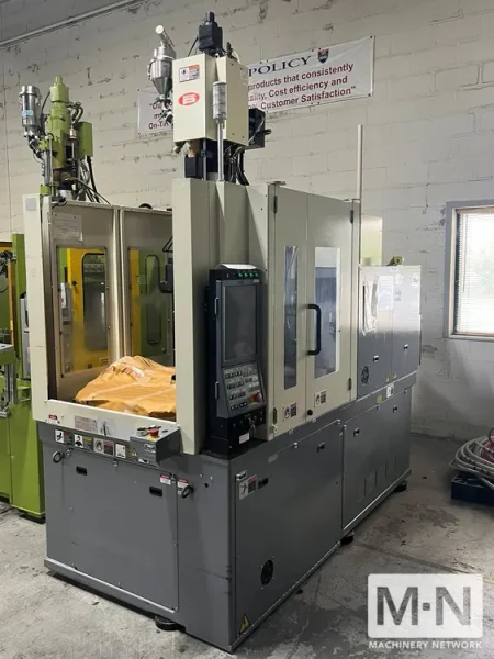 59 TON 1.6 OZ NISSEI MODEL TNX50RIII5V VERTICAL CLAMP AND INJECTION MOLDING MACHINE MFG 2018