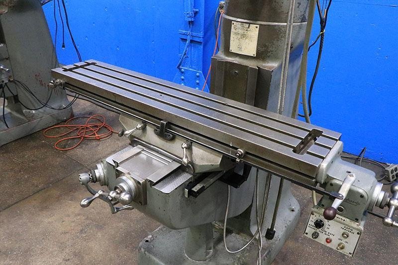 BRIDGEPORT Vertical Mill, Model Series I