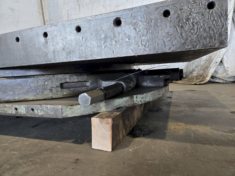 36" X 60" LUCAS AIR LIFT ROTARY TABLE. STOCK # 0756026