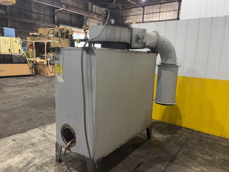 2,500 CFM UAS DUST-HOG MODEL F2500 MIST COLLECTOR: YOBRO #24129