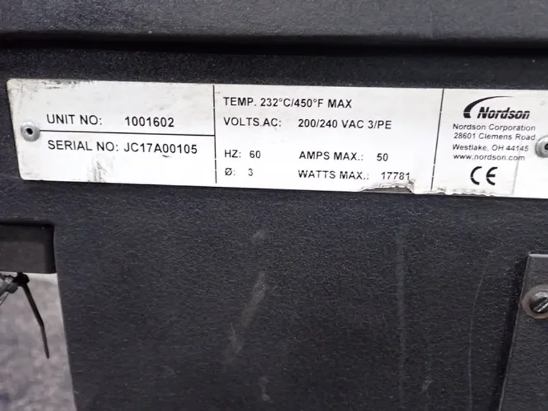 NORDSON ADHESIVE DISPENSING SYSTEM  -  1001602 / FOAMELT 200
