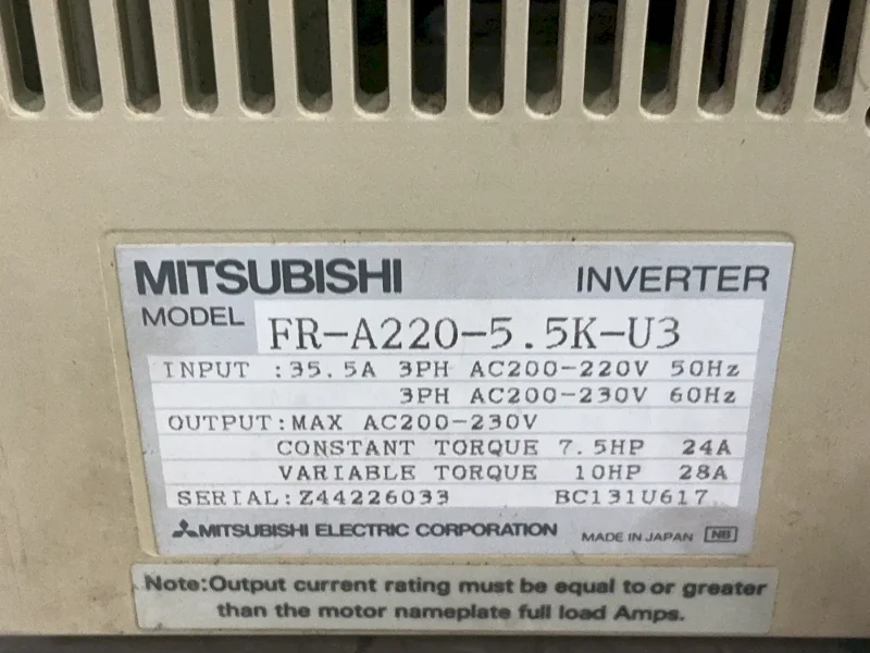 MITSUBISHI FREQROL-A200 AMP INVERTER 5K-U3  -  FR-A220-5.5K-U3