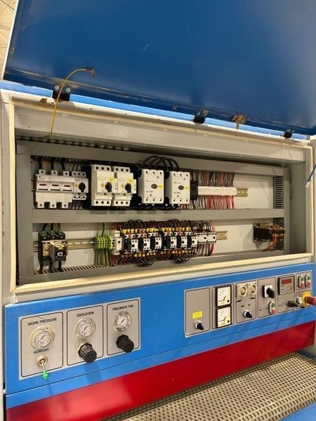 Houfek Buldog 1100 RC Dual-Head Belt Sander, 2006