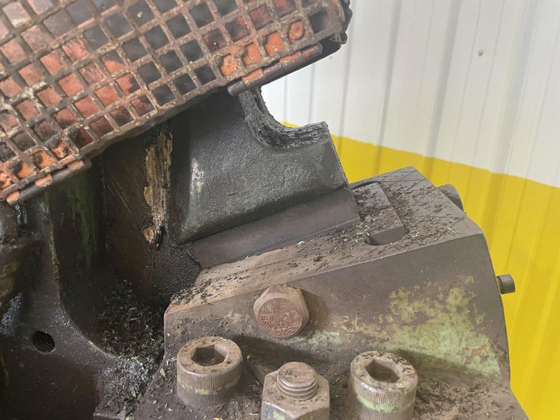 95 TON HILL ACME MODEL #6 HYDRAULIC IRONWORKER: STOCK #14712