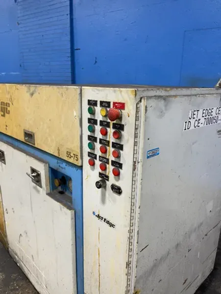 JET EDGE WATERJET INTENSIFIER PUMP  -  5575
