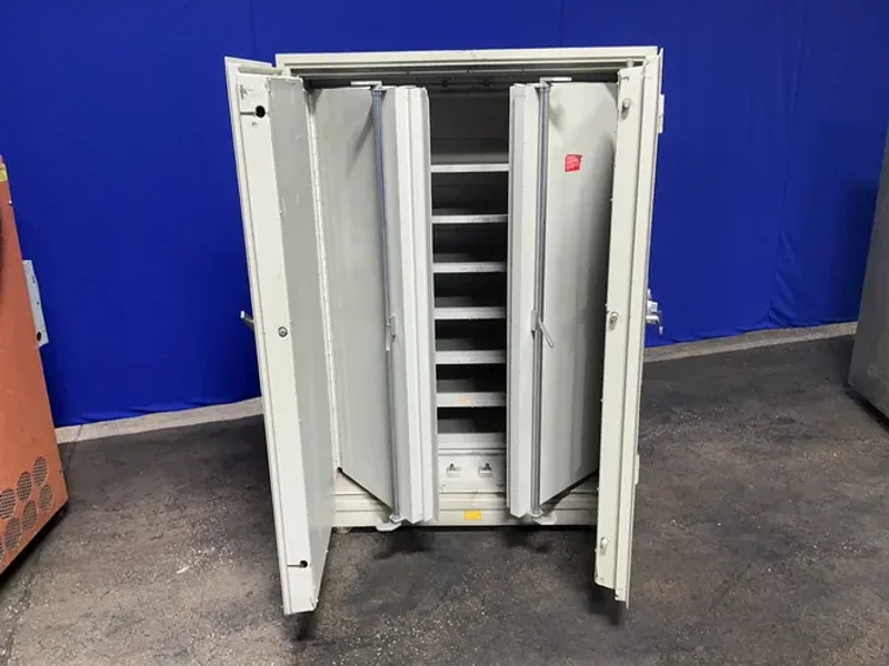 Schwab Safe Co/wright Line 16” X 32” X 55” Id Safe - A 581549