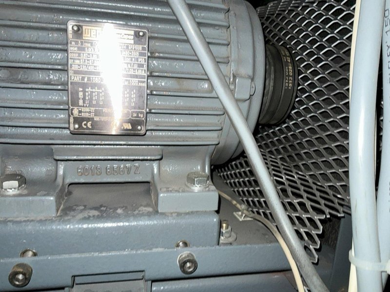 2005 20 HP ATLAS COPCO MODEL #SF15 ROTARY SCREW AIR COMPRESSOR : YOBRO #25157