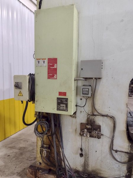 220 TON AIDA MODEL #NC1-200(2) GAP FRAME PRESS, WITH 9.84&quot; STROKE: STOCK #22203