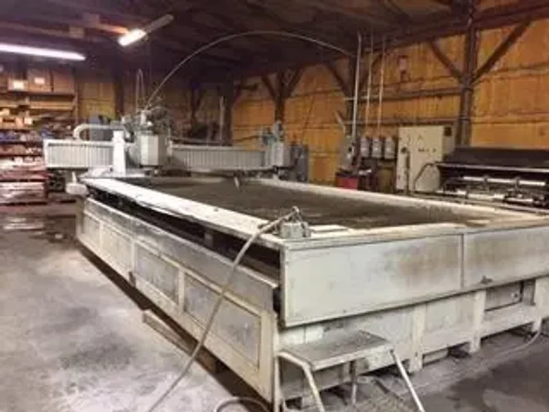 2007 MITSUBISHI | Waterjet Cutters