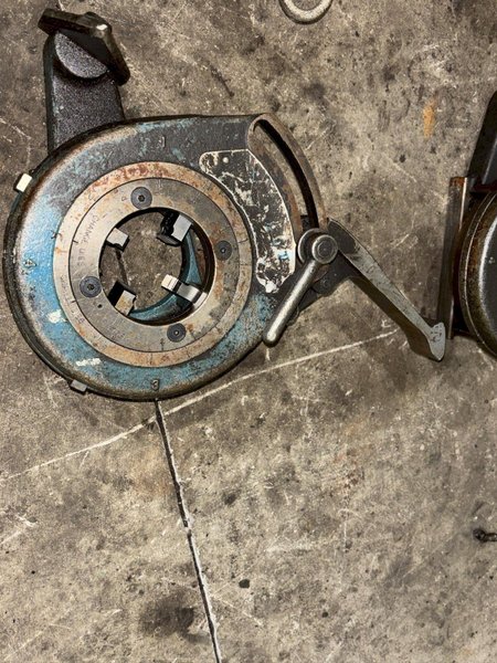 2" OSTER MODEL #702 PIPE THREADER WITH RIDGID HEADS: YOBRO #24575