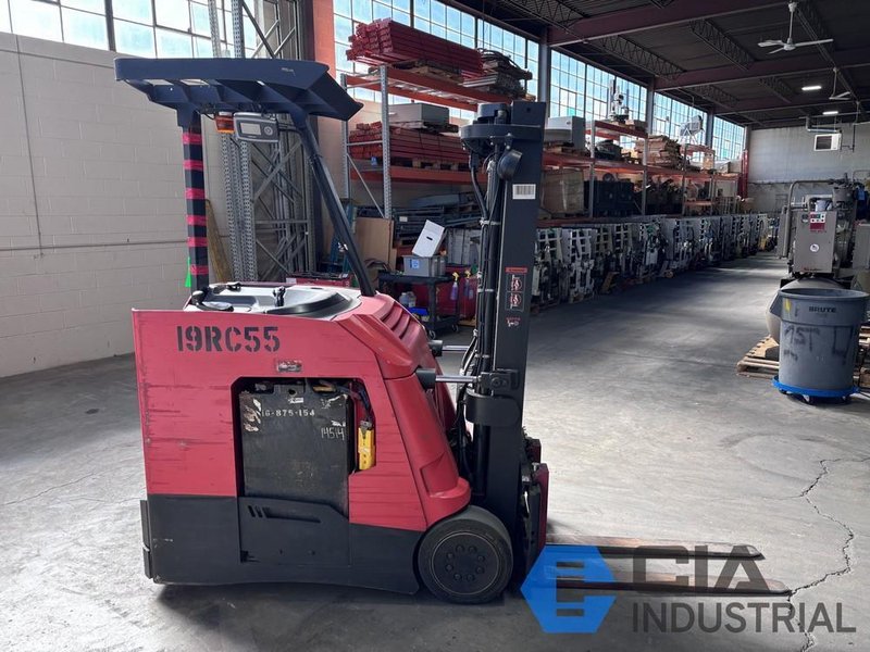 2019 - 3,500 LB. RAYMOND MODEL 425-C35TT STAND-UP ELECTRIC FORKLIFT