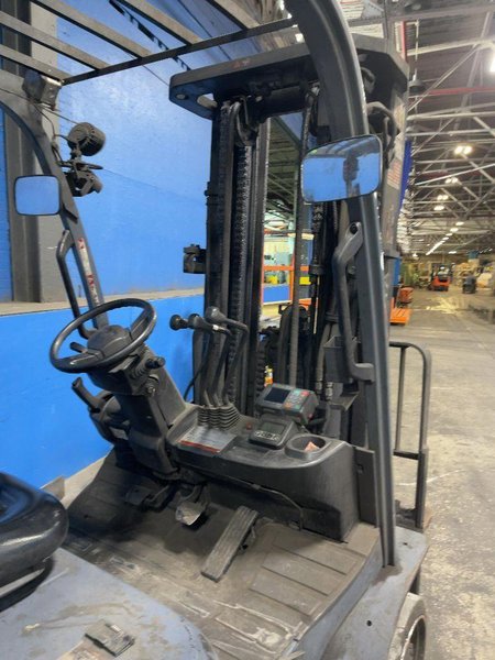 TOYOTA 7000 LBS PROPANE FORKLIFT  -  8FGC35U-BCS