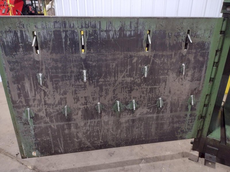60&quot; X 30&quot; PIQUA SERIES 40 HYDRAULIC VERTICAL BALER: STOCK #18802