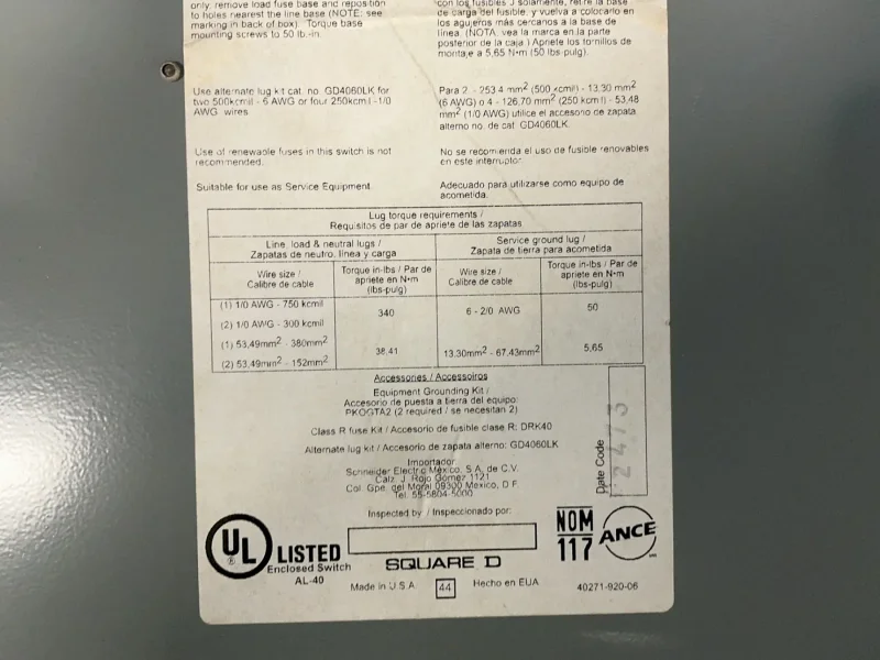 SQUARE D 400 A / 240 V GENERAL DUTY FUSIBLE SAFETY SWITCH  -  D325N