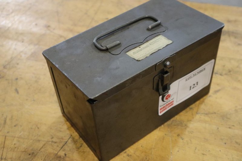 Bridgeport Offset Boring Head in Metal Case- Auction Item