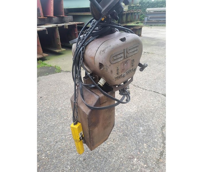 GIS - electric chain hoist 1500 kg