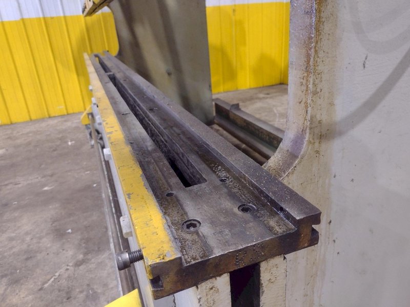 150 TON X 10' DRIES AND KRUMP CHICAGO MODEL #410-D MECHANICAL PRESS BRAKE: YOBRO #24980