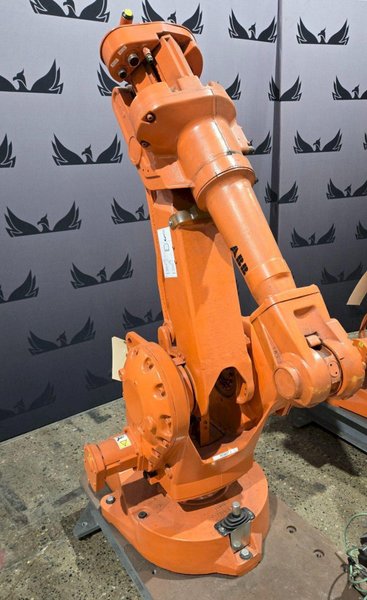 ABB IRB 2400 M2004 / IRC5 M2004 MASTER AND SLAVE DUAL ROBOT ARM SYSTEM USED