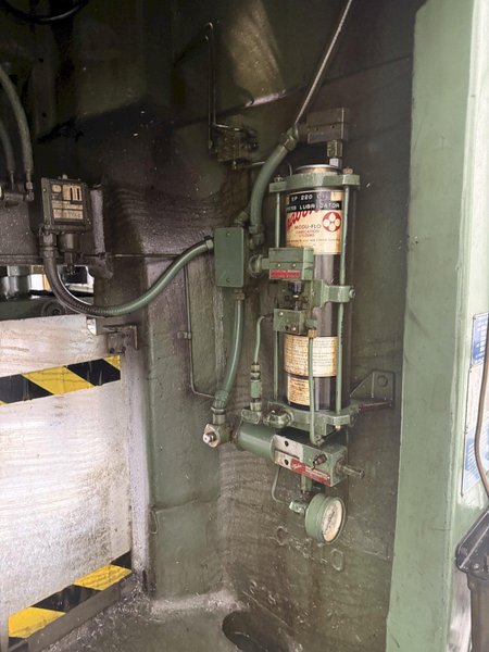 110 TON BLISS C-110 OBI PRESS. STOCK # 0789624.