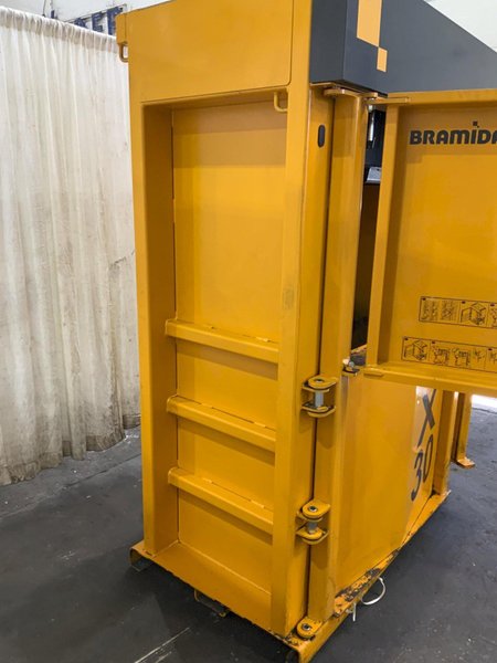 BRAMIDAN MODEL X30 VERTICAL BALER: STOCK #81209