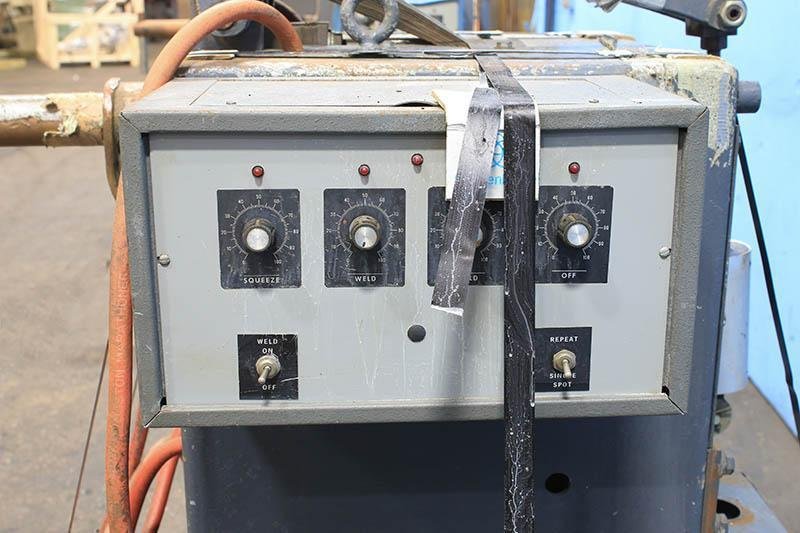 30 KVA TAYLOR-WINFIELD ROCKER TYPE SPOT WELDER  MODEL AR 33-24
