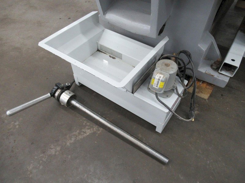 Haas TL-1 CNC Toolroom Lathe with Tailstock, 3 Jaw Chuck, Coolant, Tool Post, 5C Closer