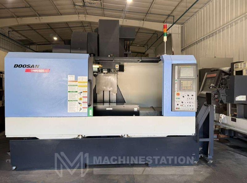 Doosan DNM-500 CNC Vertical Machining Center – TSC Mill