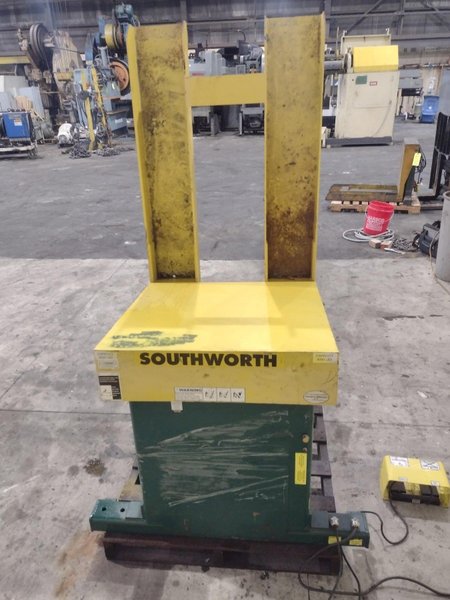 4,000 LBS X 30&quot; X 40&quot; SOUTHWORTH HYDRAULIC PALLET TIPPER / UPENDER, 110V SINGLE PHASE: STOCK #22329