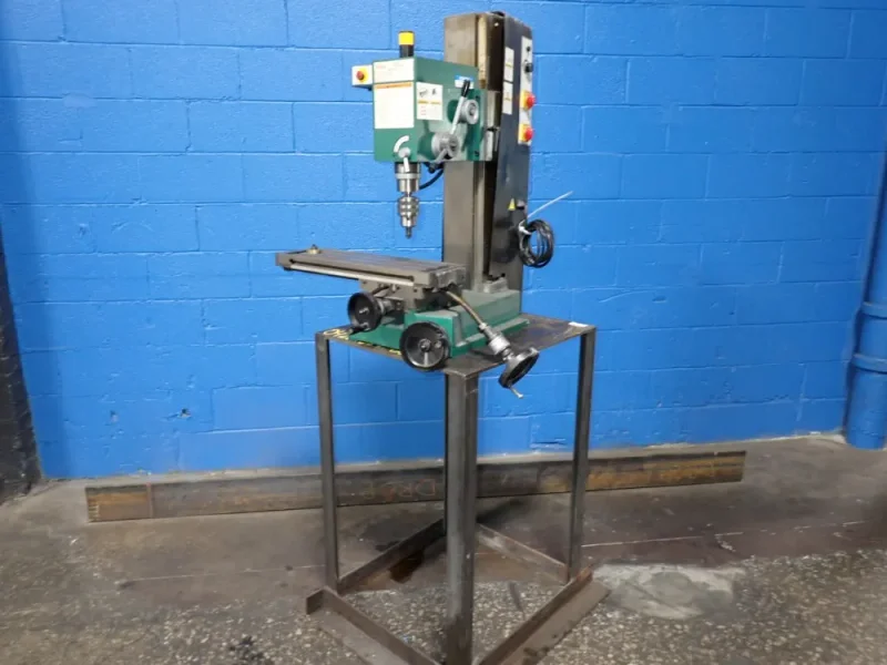 GRIZZLY INDUSTRIAL INC 6-1/4” X 21-5/8” VERTICAL MILL/DRILL  -  G0463