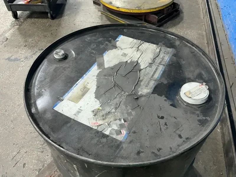 MASTER CHEMICAL OIL BARREL  -  TRIM OM 300