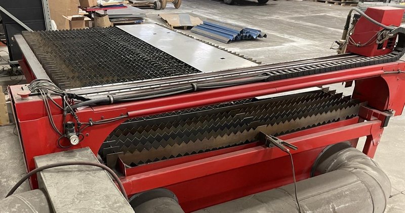 5′ x 10′ DynaTorch XLS Plasma Cutting Table, 2015 – 65 Amp Hypertherm Powermax 65