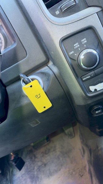 2018 Ram 2500 Crew Cab Utility Truck with Service Body – 4×4 Work Truck, Contractor Bed, Tool Compartments, Heavy-Duty Pickup