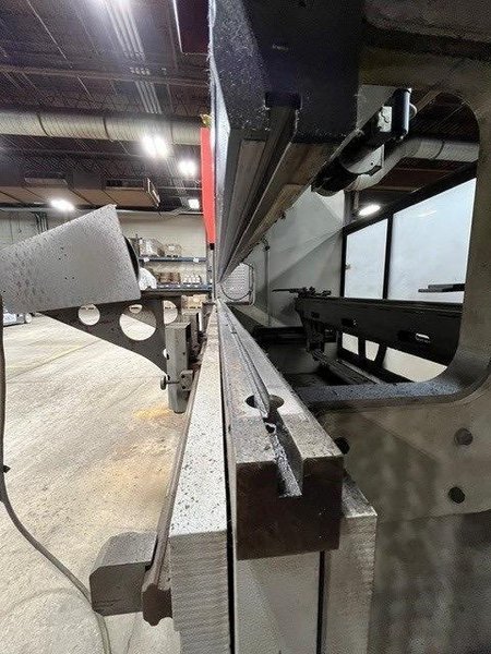176 Ton x 10′ Bystronic Xact 160 CNC Hydraulic Press Brake, 2015