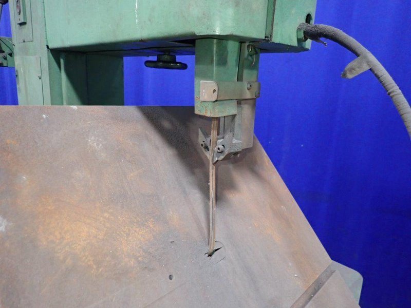 POWERMATIC 19 1/2" VERTICAL BAND SAW  -  87