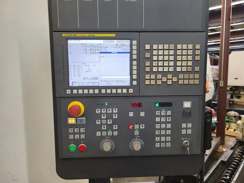 Hyundai WIA KF5600 VMC, 2018 – Fanuc, High Pressure Coolant, Chiller, Conveyor, Low Hours