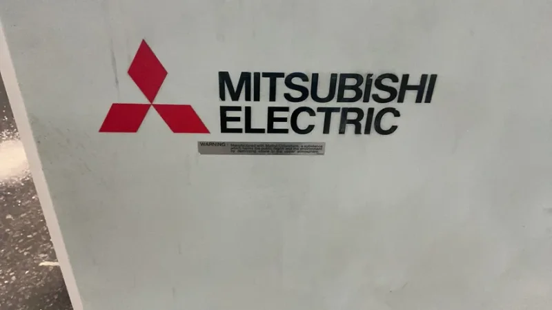 MITSUBISHI ELECTRIC 23” X 33” SINKER EDM  -  EA28VM ADVANCE